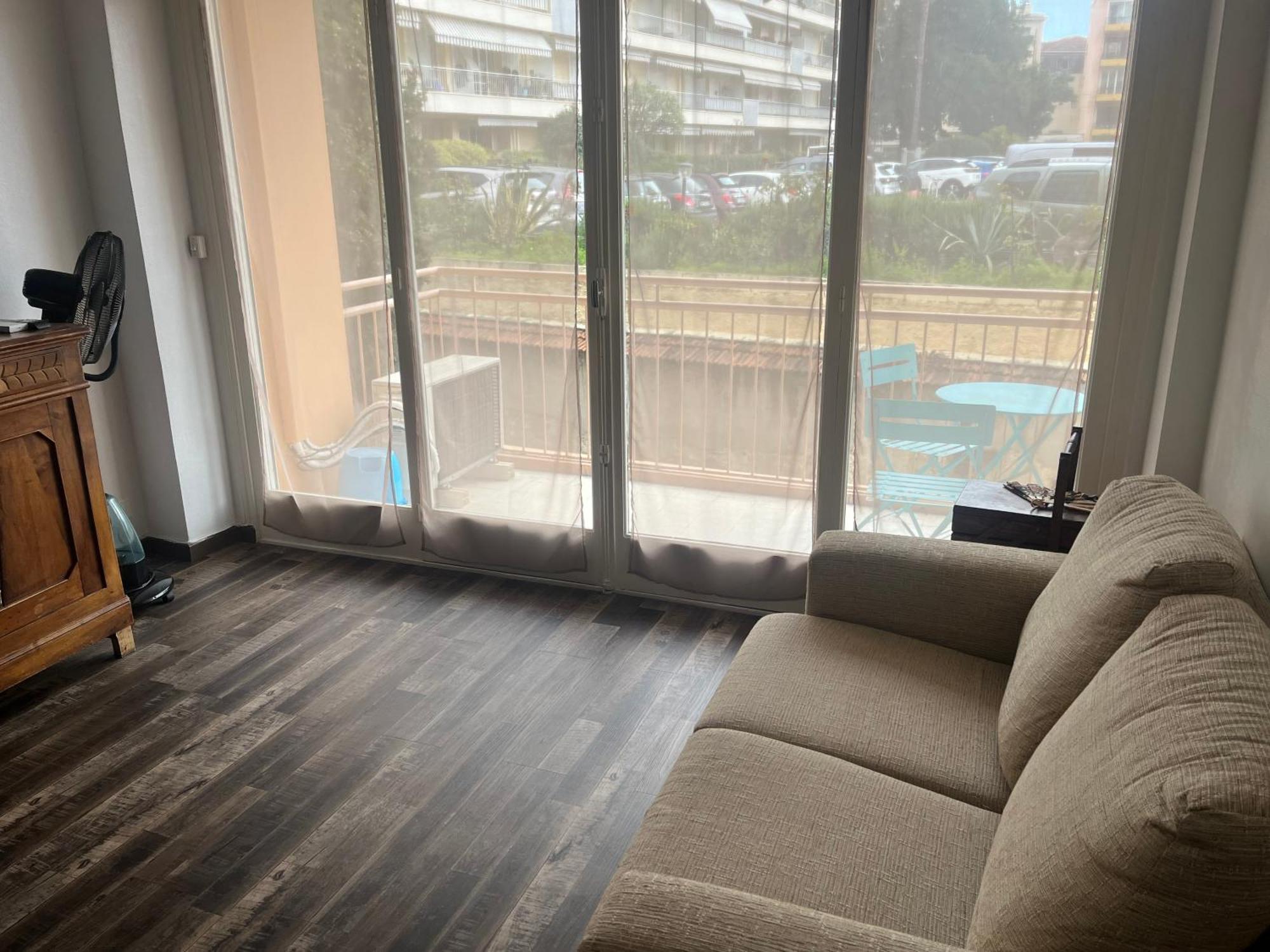Appartement Proche Gare Routiere Menton Luaran gambar